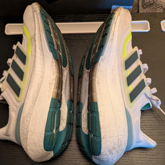 Adidas Ultraboost Light Men's Size 7 - Picture 2 of 6